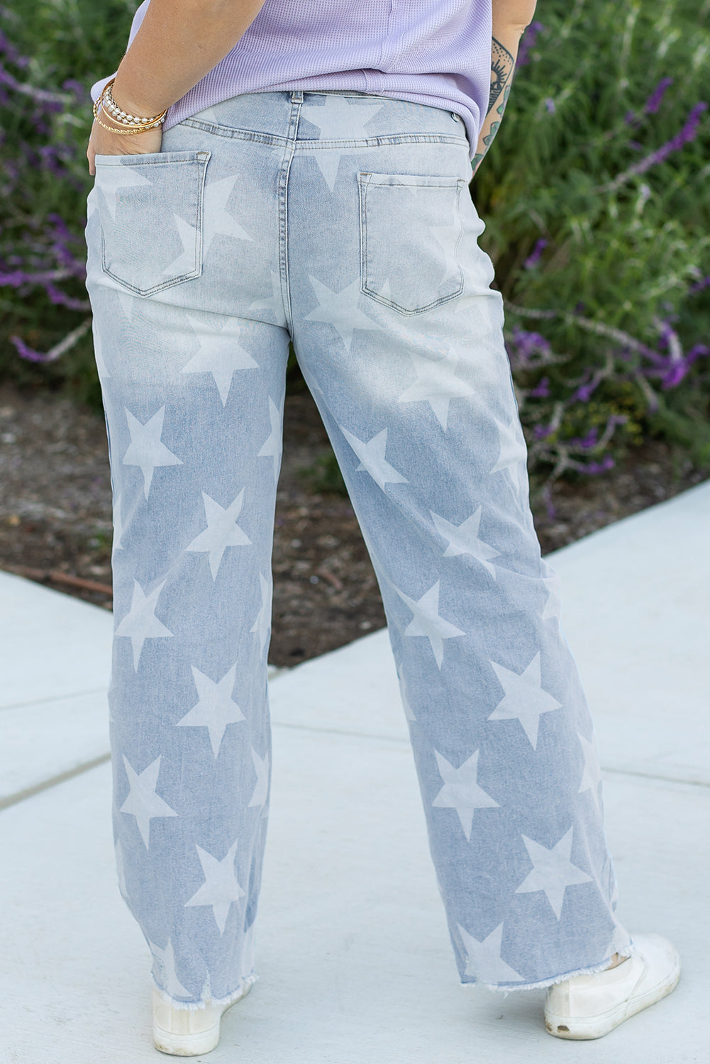Vaqueros de talle alto con estampado de estrellas en color azul Beau en tallas grandes