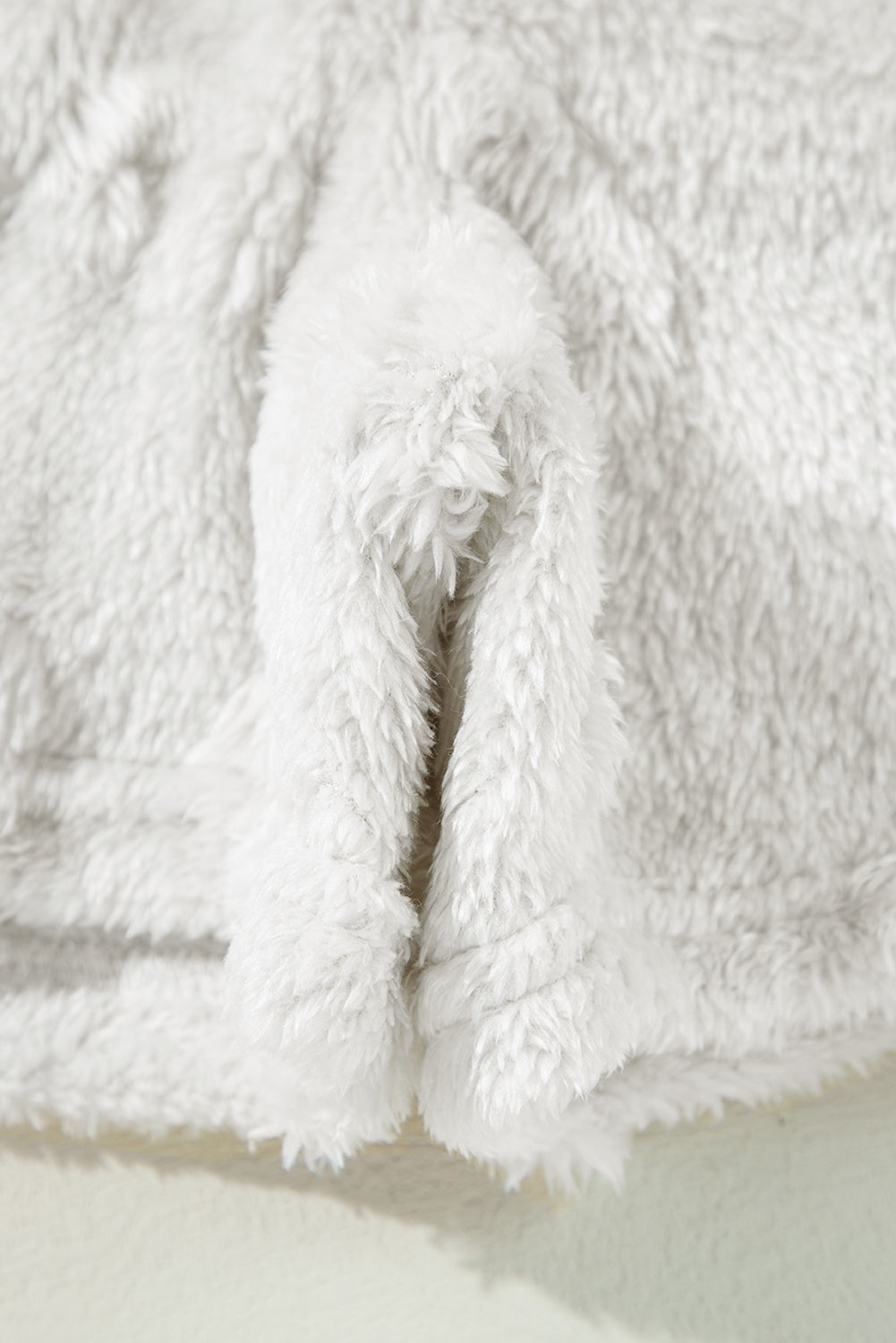 Conjunto de dos piezas holgado para estar por casa con forro polar de leopardo texturizado en gris claro