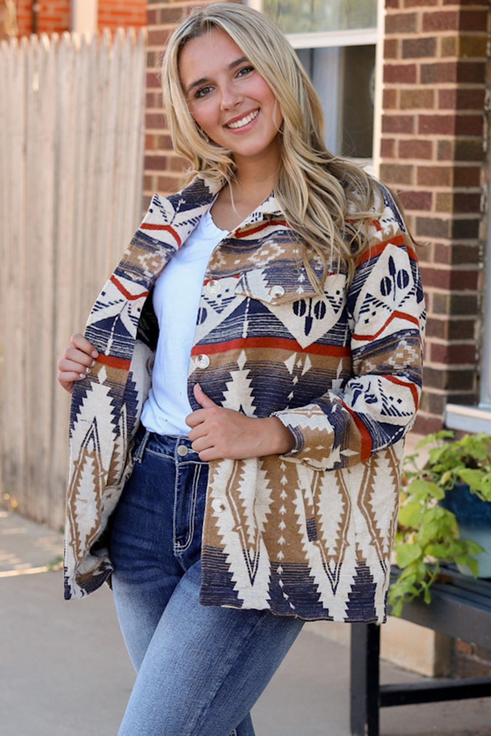 Chaqueta oversize con botones y estampado azteca multicolor