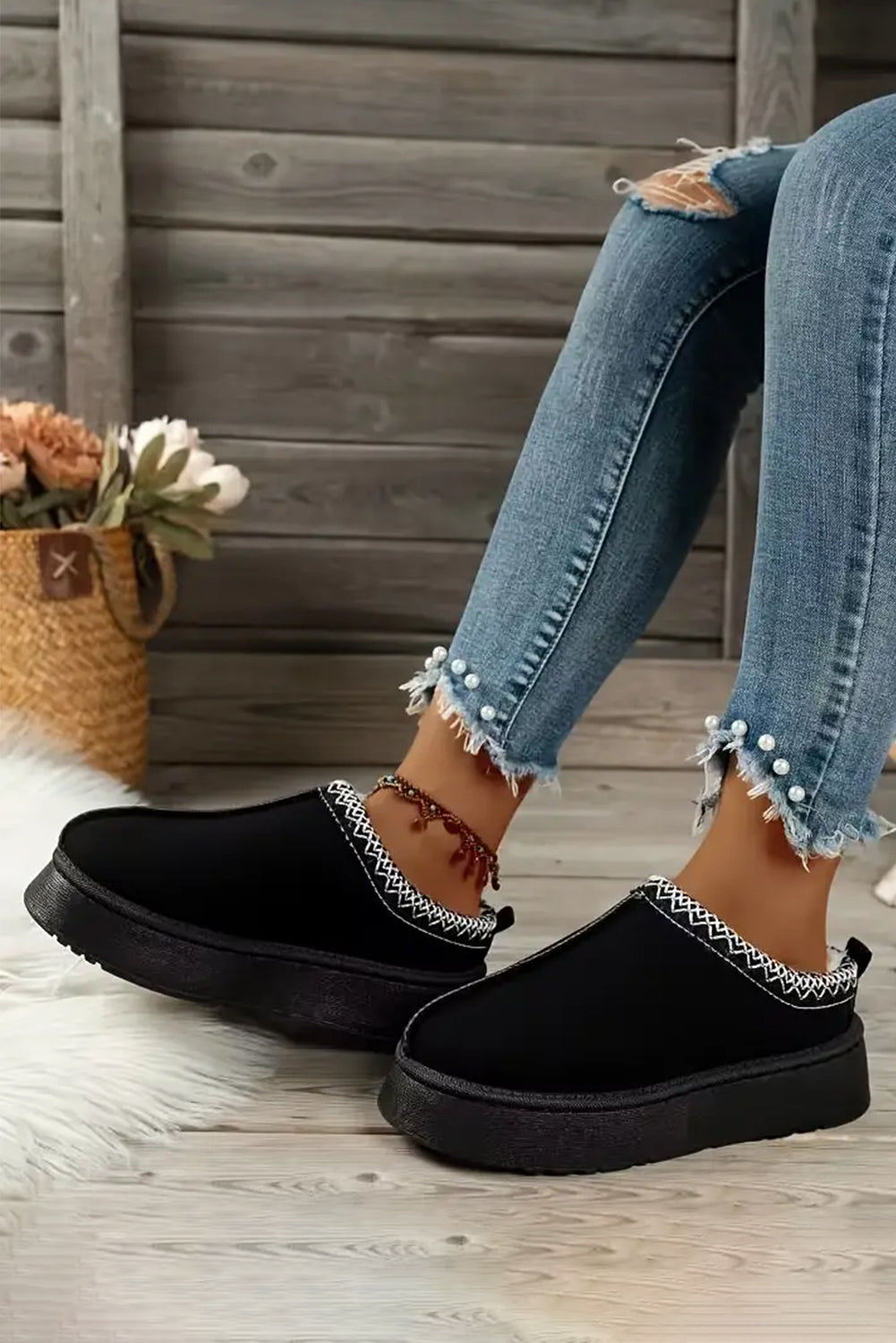 Botas de nieve con forro de felpa y gamuza con estampado en contraste negro