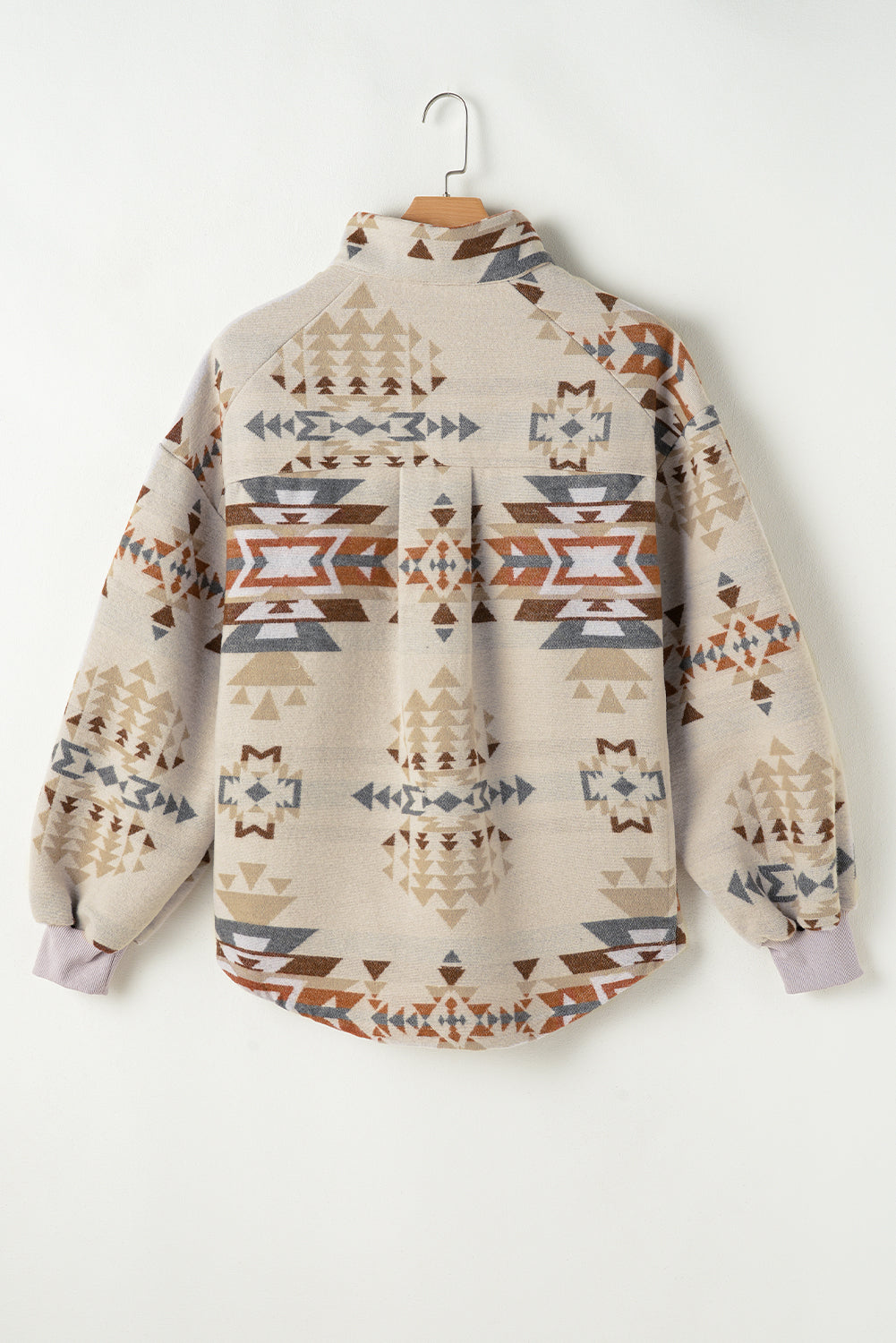 Sudadera con bolsillo con solapa y cuello con estampado azteca color albaricoque