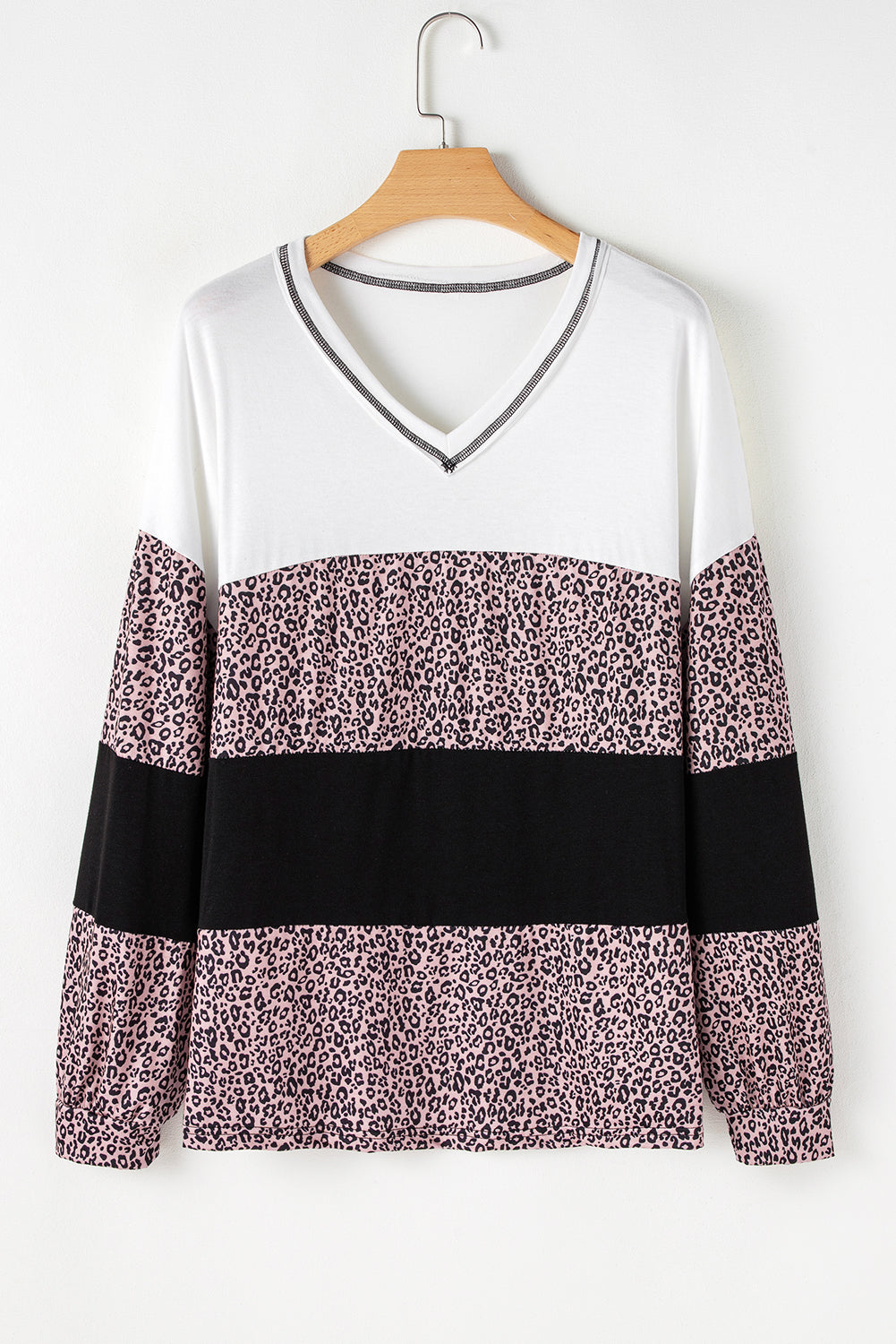 Blusa de talla grande con escote en V, manga larga y estampado de leopardo en negro