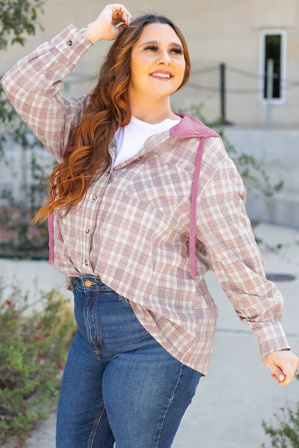 Camisa con capucha, botones y cordón con estampado de cuadros Bonbon en talla grande