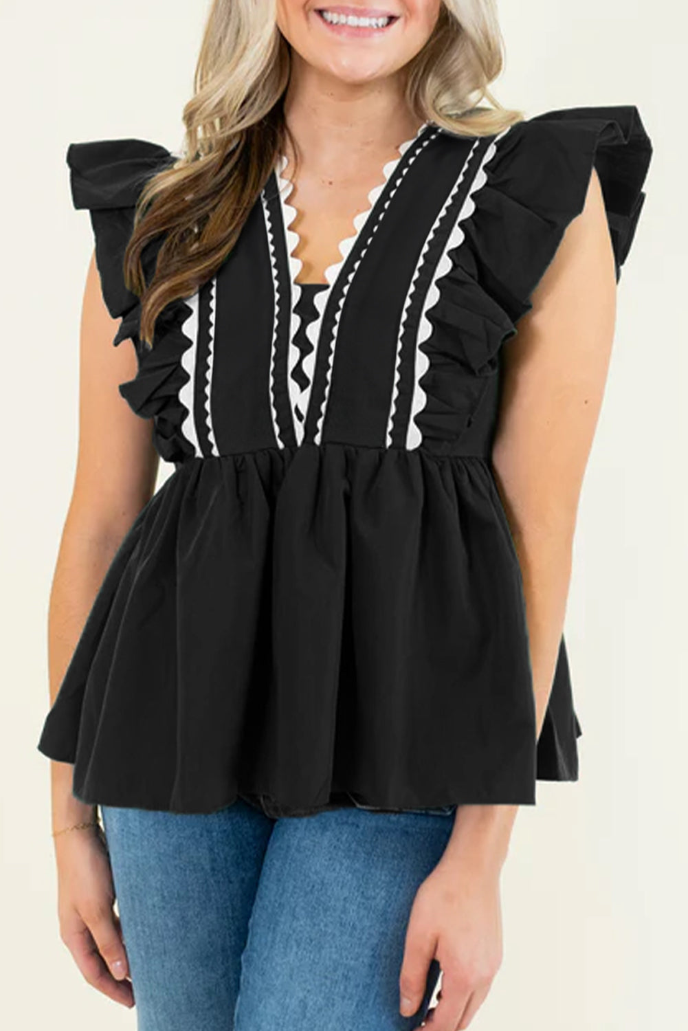 Blusa peplum con escote en V y volantes con ribete Ricrac en contraste negro