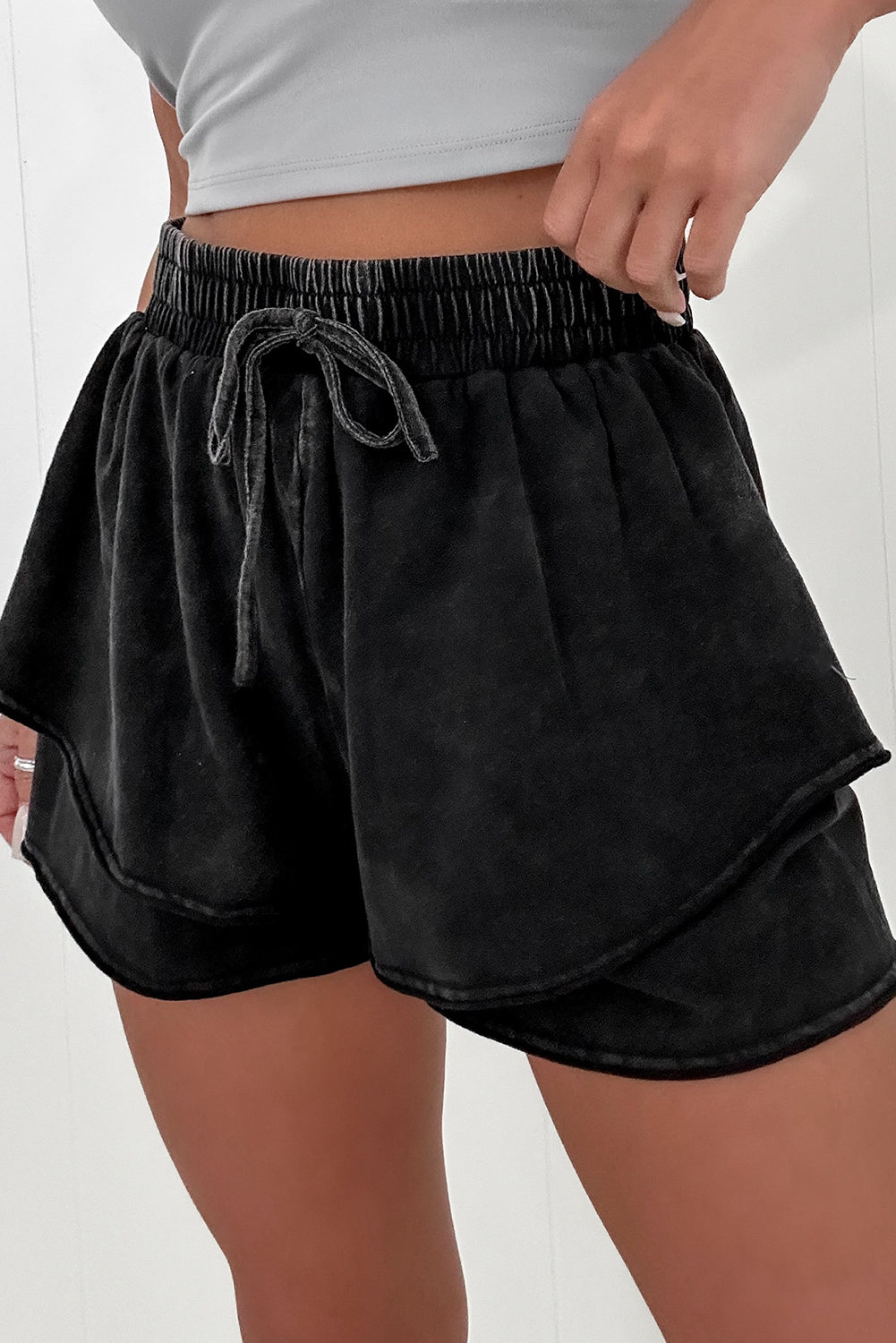 Pantalones cortos casuales de cintura alta de felpa francesa con lavado mineral negro