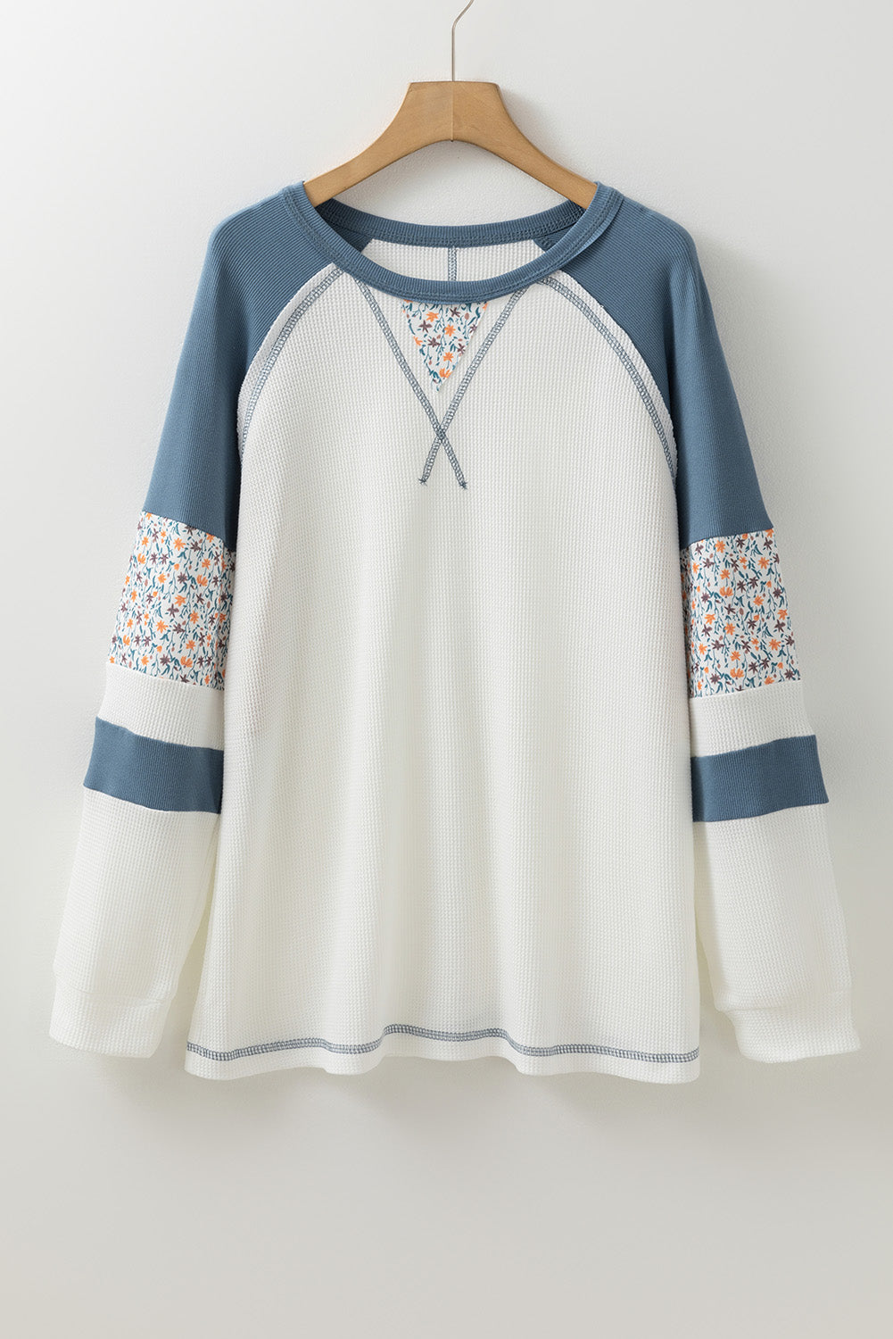 Blusa raglán de punto gofre con patchwork floral blanco