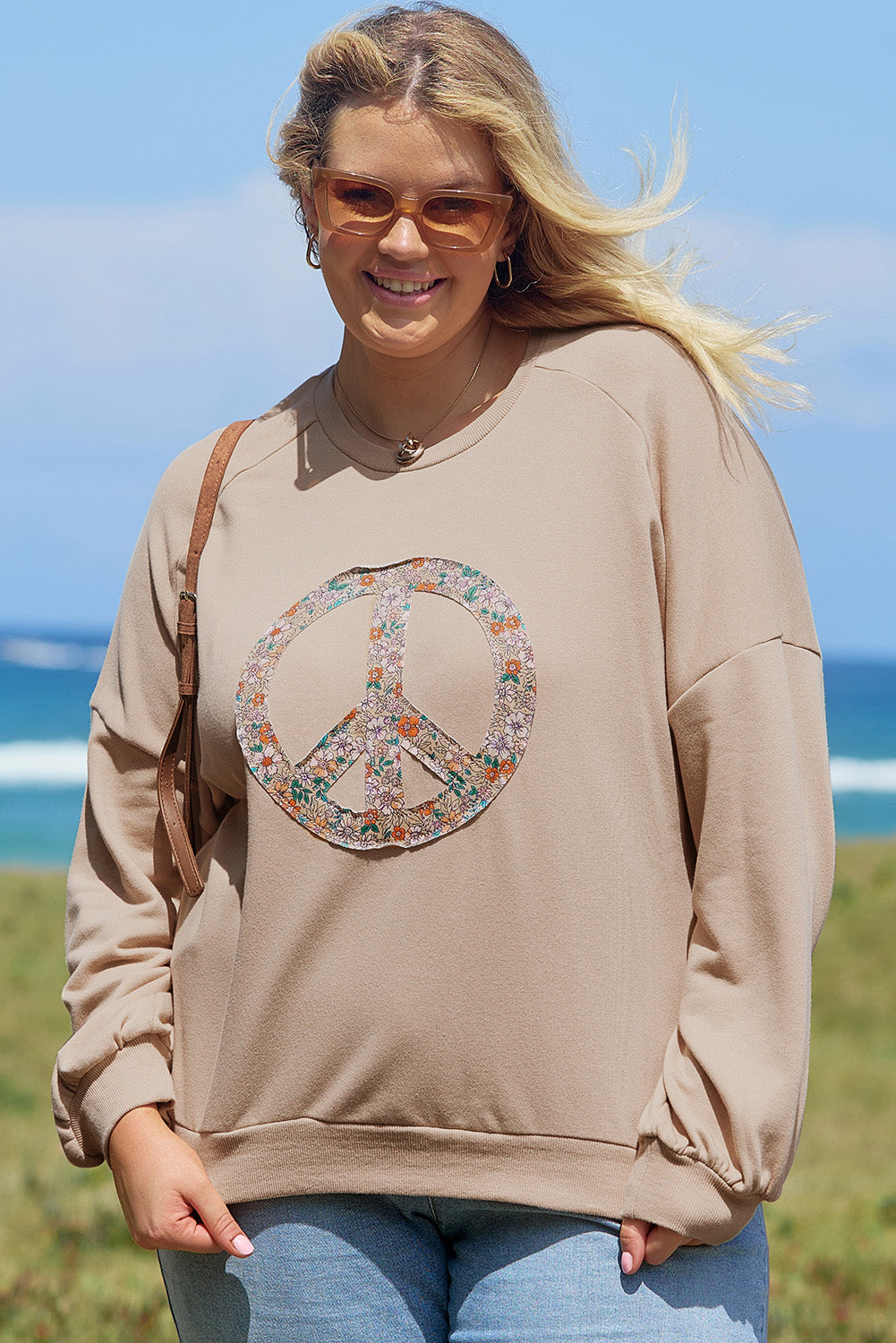 Pale Khaki Floral Peace Sign Graphic Washed Terry Plus Size Sweatshirt