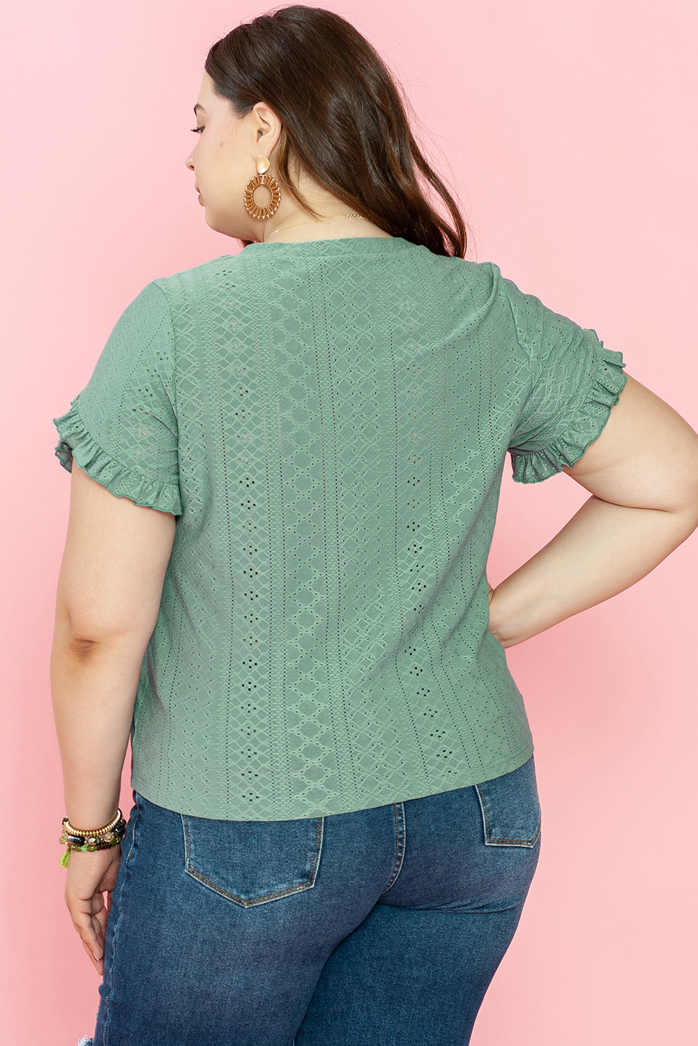 Blusa con escote en V y mangas de pétalos de jacquard en color verde laurel